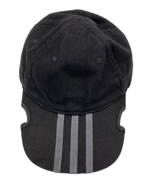 BALENCIAGA（バレンシアガ）BALENCIAGA (バレンシアガ) adidas (アディダス) ロゴストライプベースボールキャップ ブラック サイズ:M(57cm)の古着・服飾アイテム