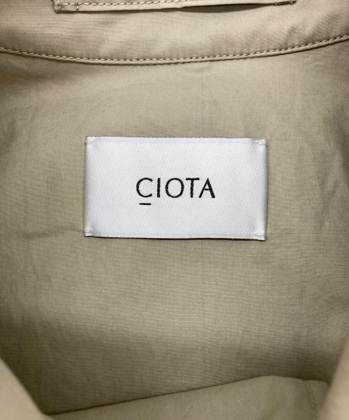 CIOTA（シオタ）CIOTA (シオタ) スビンコットンタイプライターバルマカンコート ベージュ サイズ:5の古着・服飾アイテム