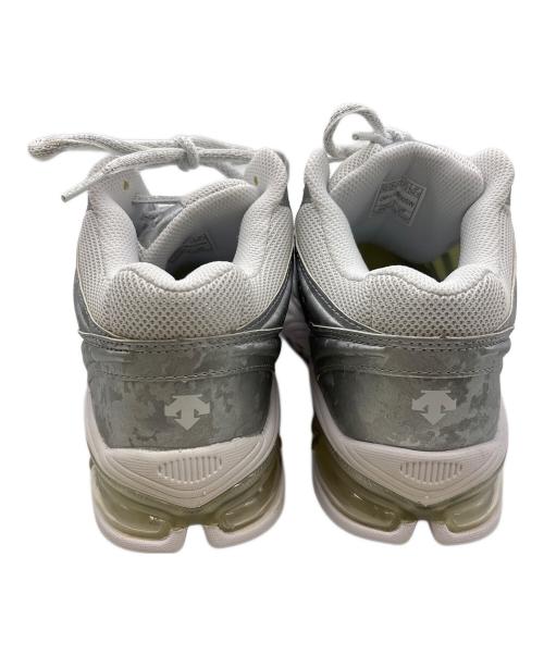 DESCENTE（デサント）DESCENTE (デサント) D-F-ZERO フィットネスシューズ ホワイト サイズ:24の古着・服飾アイテム