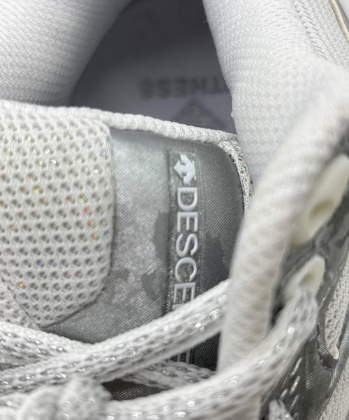 DESCENTE（デサント）DESCENTE (デサント) D-F-ZERO フィットネスシューズ ホワイト サイズ:24の古着・服飾アイテム