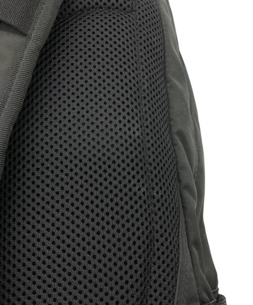 PORTER（ポーター）PORTER (ポーター) DRIVE  DAYPACK グレーの古着・服飾アイテム