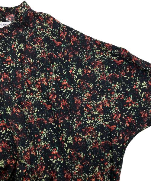 journal standard luxe（ジャーナルスタンダード ラックス）journal standard luxe (ジャーナルスタンダード ラックス) リバティフラワー ampleプルワンピース ブラック サイズ:表記無しの古着・服飾アイテム