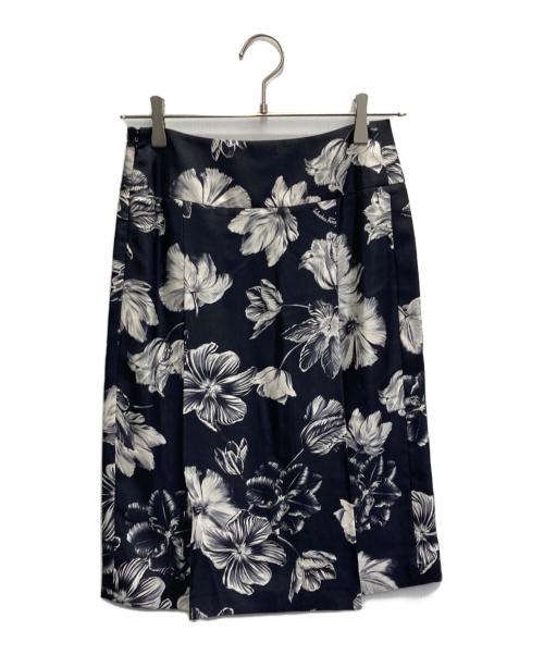 Salvatore Ferragamo（サルヴァトーレ フェラガモ）Salvatore Ferragamo (サルヴァトーレ フェラガモ) 花柄 シルク ミニスカート ブラック サイズ:38の古着・服飾アイテム