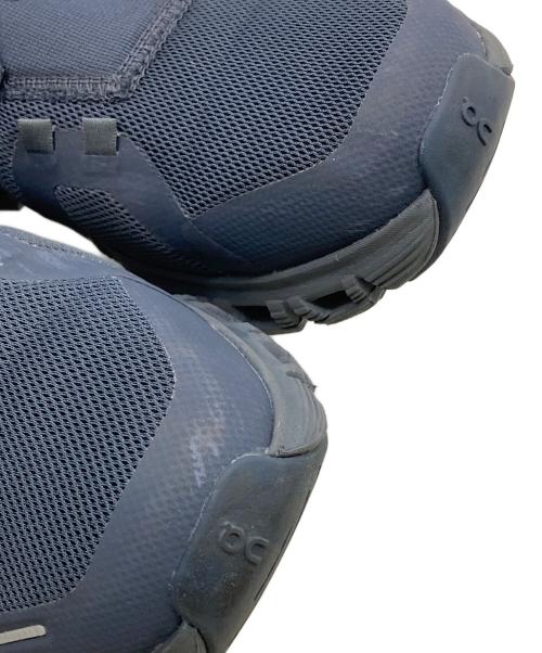 on（オン）On (オン) ローカットスニーカー/Cloud 6 グレー サイズ:25の古着・服飾アイテム