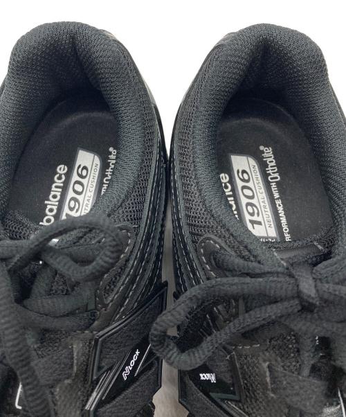 NEW BALANCE（ニューバランス）NEW BALANCE (ニューバランス) M1906RBB ローカットスニーカー ブラック サイズ:24の古着・服飾アイテム