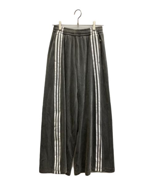 adidas（アディダス）adidas (アディダス) ベルベット ルーズ トラックパンツ グレー サイズ:L　165/72の古着・服飾アイテム