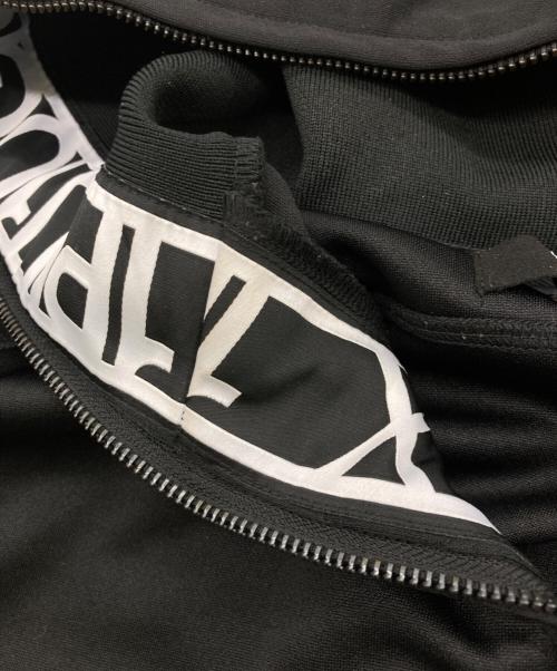 1PIU1UGUALE3 RELAX（ウノピゥウノウグァーレトレ リラックス）1PIU1UGUALE3 RELAX (ウノピゥウノウグァーレトレ リラックス) サイドライン セットアップ パーカー ジャージ ブラック サイズ:XLの古着・服飾アイテム