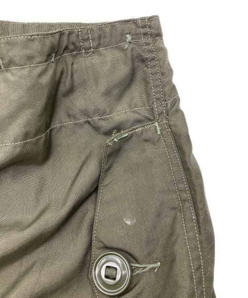 MILITARY（ミリタリー）MILITARY (ミリタリー) カナダ軍ECW WINDPROOFオーバーパンツ グリーン サイズ:EXTRA LARGEの古着・服飾アイテム