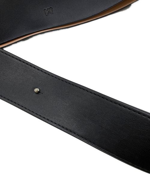 &MyuQ（アンドミューク）&MyuQ (アンドミューク) JUNO A4収納可 ショルダーバッグ シンプル 大人キレイバッグ ブラックの古着・服飾アイテム