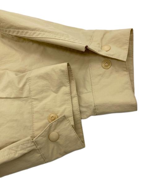 MARITHE+FRANCOIS GIRBAUD（マリテフランソワジルボー）MARITHE+FRANCOIS GIRBAUD (マリテフランソワジルボー) マウンテンナイロンコート ベージュ サイズ:Mの古着・服飾アイテム