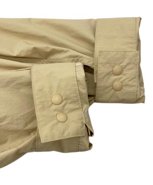 MARITHE+FRANCOIS GIRBAUD（マリテフランソワジルボー）MARITHE+FRANCOIS GIRBAUD (マリテフランソワジルボー) マウンテンナイロンコート ベージュ サイズ:Mの古着・服飾アイテム