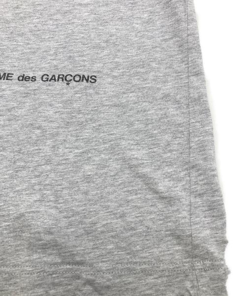 COMME des GARCONS（コムデギャルソン）COMME des GARCONS (コムデギャルソン) Ai weiwei プリントＴシャツ グレー サイズ:Sの古着・服飾アイテム