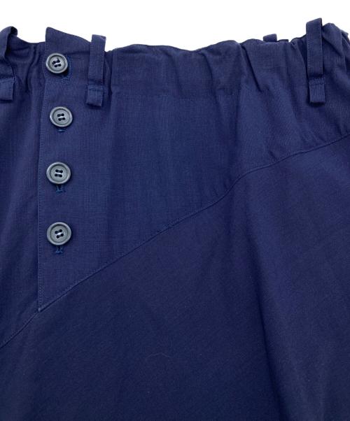 ISSEY MIYAKE（イッセイミヤケ）ISSEY MIYAKE (イッセイミヤケ) ウールデザインスカート/90’S ネイビー サイズ:Sの古着・服飾アイテム