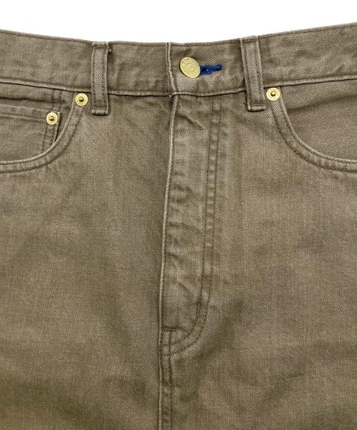 Tu es mon TRESOR（トゥ エ モン トレゾア）Tu es mon TRESOR (トゥ エ モン トレゾア) 6(ROKU) BEAUTY&YOUTH (ロク ビューティーアンドユース) The Labradorite Denim Skirt ブラウン 未使用品の古着・服飾アイテム