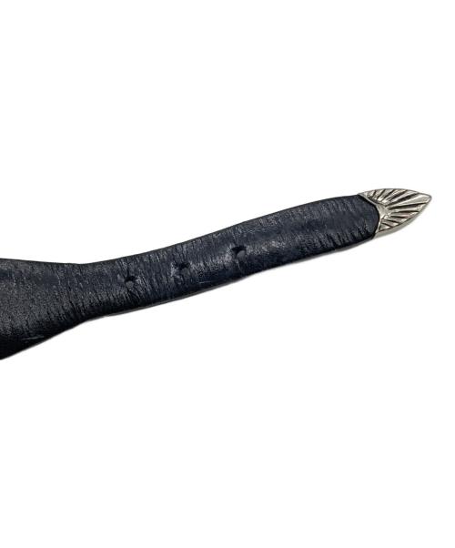 TOGA ARCHIVES（トーガアーカイブス）TOGA ARCHIVES (トーガアーカイブス) Concho leather bangleの古着・服飾アイテム