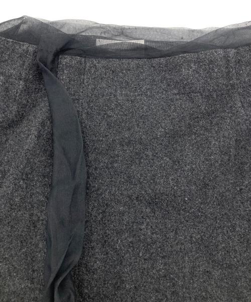 tricot COMME des GARCONS（トリココムデギャルソン）tricot COMME des GARCONS (トリココムデギャルソン) 裏地レース ウール ミドル スカート【AD2012】 グレー サイズ:Mの古着・服飾アイテム