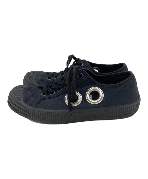 COMME des GARCONS HOMME DEUX（コムデギャルソン オム ドゥ）COMME des GARCONS HOMME DEUX (コムデギャルソン オム ドゥ) NOVESTA (ノベスタ) キャンバス ローカットスニーカー ネイビー サイズ:不明の古着・服飾アイテム