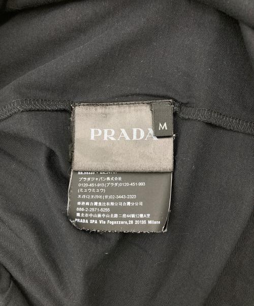 PRADA（プラダ）PRADA (プラダ) 三角プレートパッチＴシャツ ブラック サイズ:Mの古着・服飾アイテム