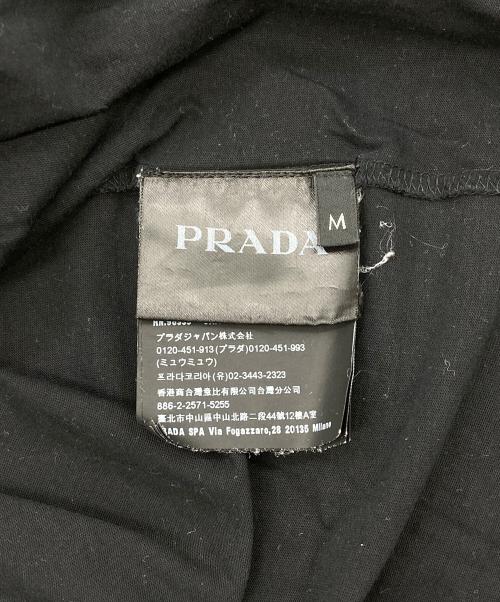 PRADA（プラダ）PRADA (プラダ) 三角プレートパッチＴシャツ ブラック サイズ:Mの古着・服飾アイテム