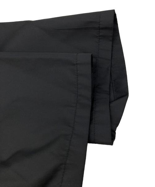 PRADA（プラダ）PRADA (プラダ) RE-NYLON Triangular plate nylon short sleeve shirt ブラック サイズ:XSの古着・服飾アイテム