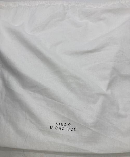 STUDIO NICHOLSON（スタジオ ニコルソン）STUDIO NICHOLSON (スタジオ ニコルソン) SHIBORU LEATHER  BAG ブラックの古着・服飾アイテム