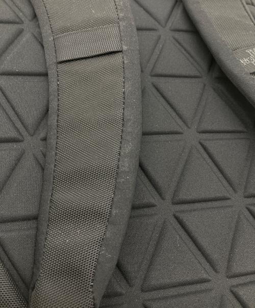 THE NORTH FACE（ザ ノース フェイス）THE NORTH FACE (ザ ノース フェイス) SHUTTLE DAYPACK SLIM リュック ブラックの古着・服飾アイテム