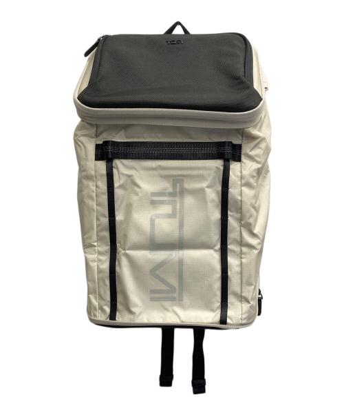 TUMI（トゥミ）TUMI (トゥミ) パッカブルバックパック／PACKABLE BACK PACK ベージュの古着・服飾アイテム