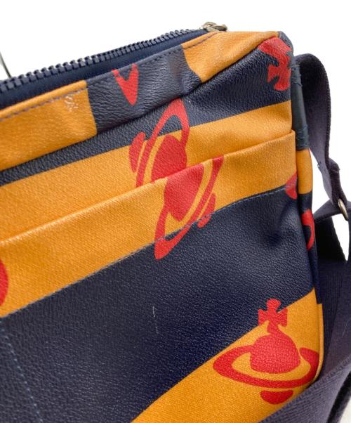 Vivienne Westwood man（ヴィヴィアン ウェストウッド マン）Vivienne Westwood man (ヴィヴィアン ウェストウッド マン) オーブプリントショルダーバッグの古着・服飾アイテム