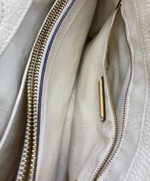 TORY BURCH（トリーバーチ）TORY BURCH (トリーバーチ) チェーンショルダートートバッグ ホワイトの古着・服飾アイテム