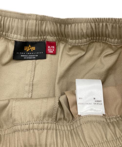 ALPHA INDUSTRIES（アルファインダストリーズ）Alpha industries (アルファインダストリーズ) RELAXED LIGHTWEIGHT PANT ベージュ サイズ:XLの古着・服飾アイテム