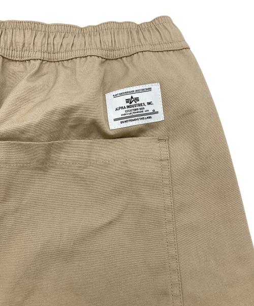 ALPHA INDUSTRIES（アルファインダストリーズ）Alpha industries (アルファインダストリーズ) RELAXED LIGHTWEIGHT PANT ベージュ サイズ:XLの古着・服飾アイテム