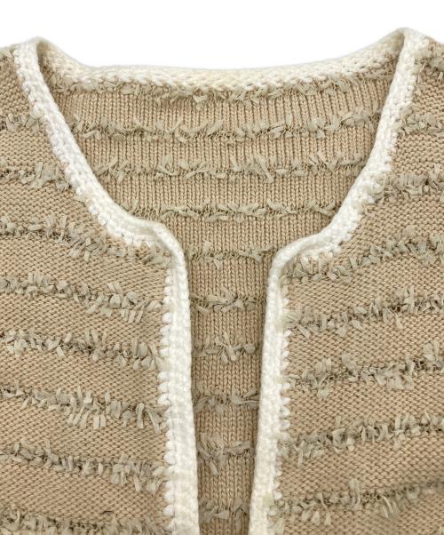 FOXEY NEWYORK（フォクシーニューヨーク）FOXEY NEWYORK (フォクシーニューヨーク) ニットジャケット ベージュ サイズ:38の古着・服飾アイテム