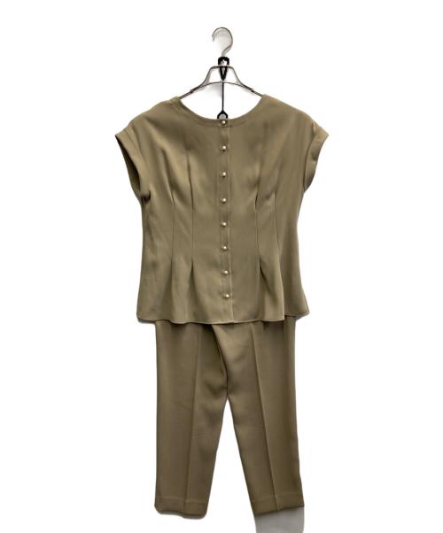 PLST（プラステ）PLST (プラステ) パールボタン2WAYブラウスパンツセットアップ ベージュ サイズ:L 未使用品の古着・服飾アイテム