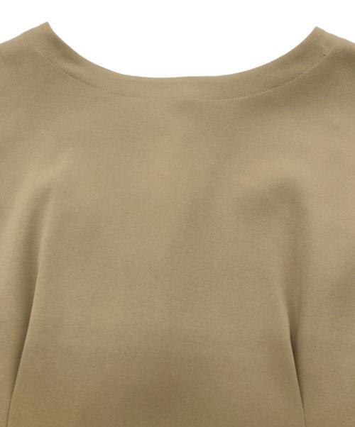 PLST（プラステ）PLST (プラステ) パールボタン2WAYブラウスパンツセットアップ ベージュ サイズ:L 未使用品の古着・服飾アイテム