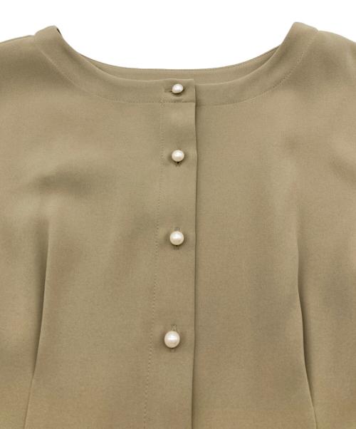 PLST（プラステ）PLST (プラステ) パールボタン2WAYブラウスパンツセットアップ ベージュ サイズ:L 未使用品の古着・服飾アイテム