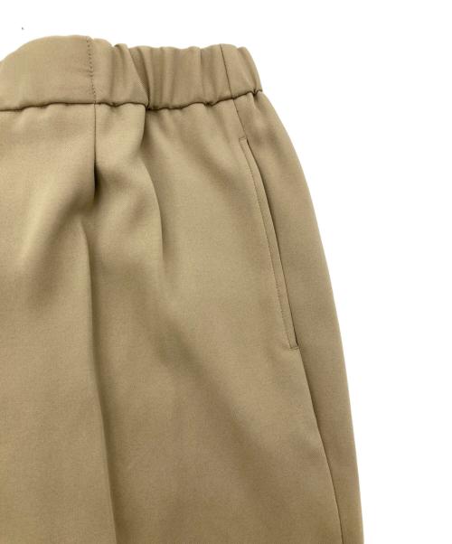 PLST（プラステ）PLST (プラステ) パールボタン2WAYブラウスパンツセットアップ ベージュ サイズ:L 未使用品の古着・服飾アイテム