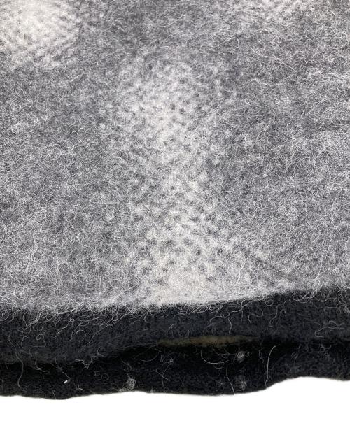 stussy（ステューシー）stussy (ステューシー) Gradient Dot BRUSHED Sweater グレー サイズ:Mの古着・服飾アイテム