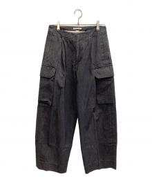 BLURHMS（ブラームス）の古着「Washed Gabardine Super Wide 6P Slacks」｜ブラック