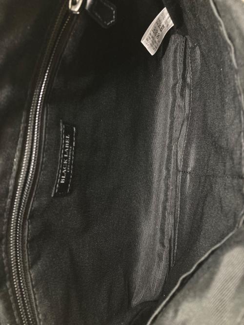 BLACK LABEL CRESTBRIDGE（ブラックレーベル クレストブリッジ）BLACK LABEL CRESTBRIDGE (ブラックレーベル クレストブリッジ) パーシャルクレストブリッジチェックサコッシュクラッチバッグ ホワイト×ベージュの古着・服飾アイテム