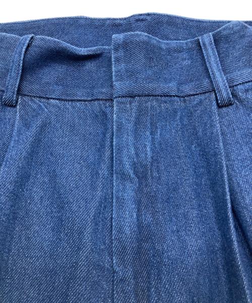 SALON adam et rope'（サロンアダムエロペ）SALON adam et rope' (サロンアダムエロペ) ワイドタックデニムパンツ インディゴ サイズ:Sの古着・服飾アイテム