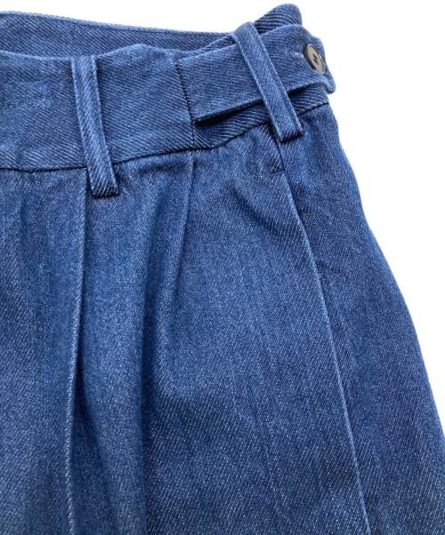 SALON adam et rope'（サロンアダムエロペ）SALON adam et rope' (サロンアダムエロペ) ワイドタックデニムパンツ インディゴ サイズ:Sの古着・服飾アイテム