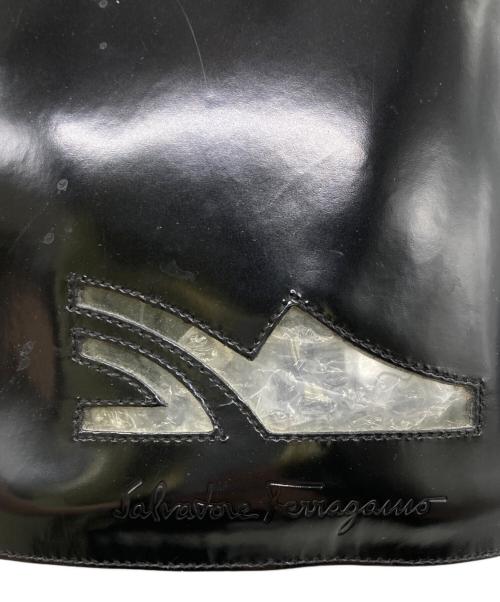 Salvatore Ferragamo（サルヴァトーレ フェラガモ）Salvatore Ferragamo (サルヴァトーレ フェラガモ) エナメルリュック ブラックの古着・服飾アイテム