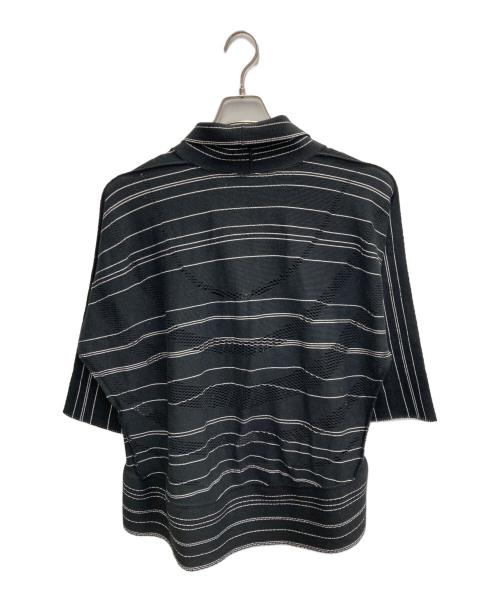 ISSEY MIYAKE（イッセイミヤケ）ISSEY MIYAKE (イッセイミヤケ) ストライプニットジャケット ブラック サイズ:2の古着・服飾アイテム