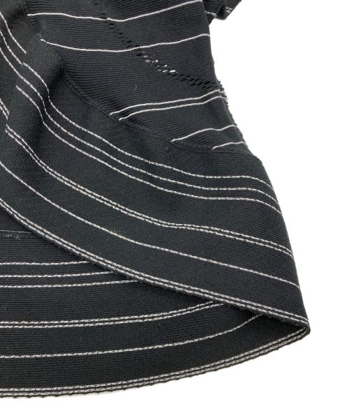 ISSEY MIYAKE（イッセイミヤケ）ISSEY MIYAKE (イッセイミヤケ) ストライプニットジャケット ブラック サイズ:2の古着・服飾アイテム