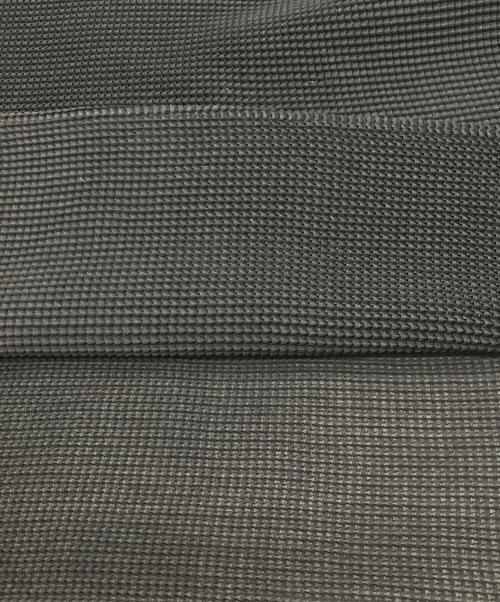 ISSEY MIYAKE me（イッセイ ミヤケ ミー）ISSEY MIYAKE me (イッセイ ミヤケ ミー) ハンソデカットソー ブラック サイズ:表記なしの古着・服飾アイテム