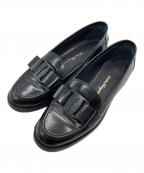 Salvatore Ferragamoサルヴァトーレ フェラガモ）の古着「VIVALDO ヴァラリボンモチーフローファー」｜ブラック