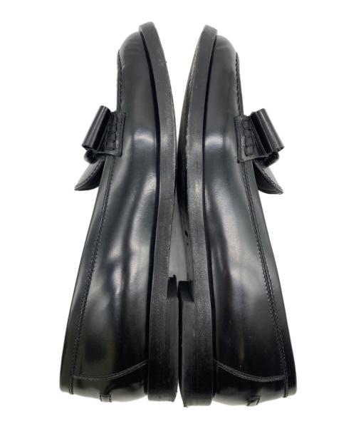 Salvatore Ferragamo（サルヴァトーレ フェラガモ）Salvatore Ferragamo (サルヴァトーレ フェラガモ) VIVALDO ヴァラリボンモチーフローファー ブラック サイズ:6の古着・服飾アイテム
