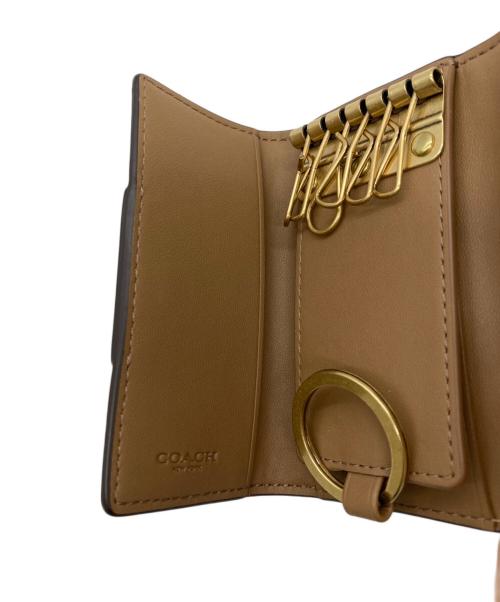 COACH（コーチ）COACH (コーチ) 6連キーケース ベージュの古着・服飾アイテム