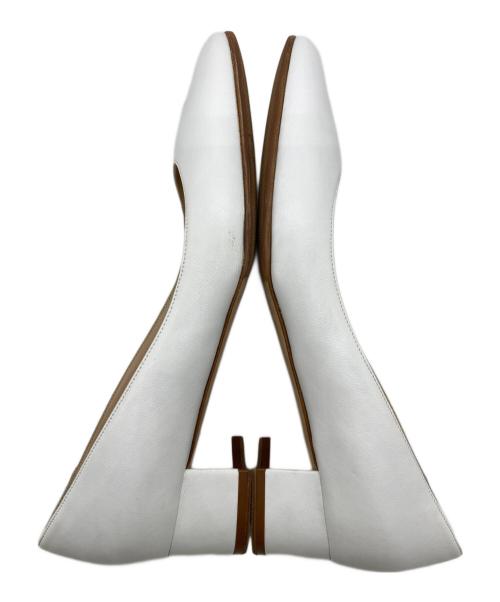 Manolo Blahnik（マノロブラニク）Manolo Blahnik (マノロブラニク) LISTONY/パンプス ホワイト サイズ:38の古着・服飾アイテム