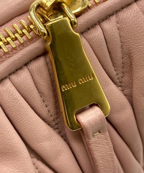 MIU MIU（ミュウミュウ）MIU MIU (ミュウミュウ) マテラッセ CAMMEO 2WAYショルダーバッグ ピンクの古着・服飾アイテム